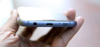Galaxy S8 su dung USB Type-C